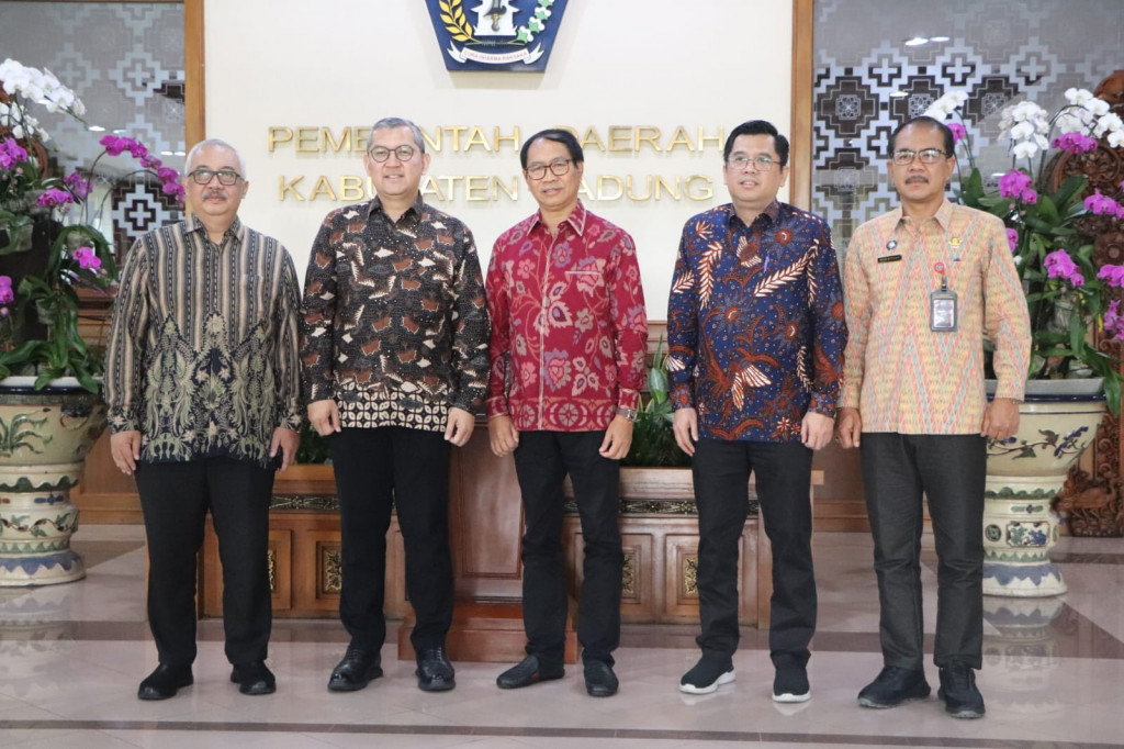 Wabup Suiasa Terima Kunjungan Kerja Deputi BKPM Kementerian Investasi